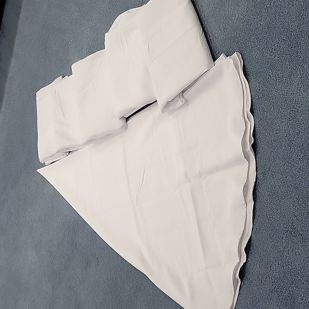 120 inch Round linen table cloths; qty 3